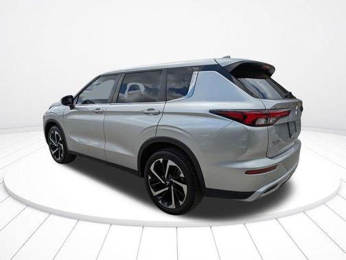 2023 Mitsubishi Outlander SE Special Edition 2WD