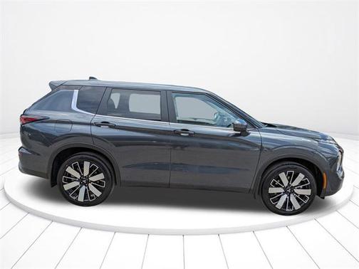 2025 Mitsubishi Outlander SE 2.5 2WD
