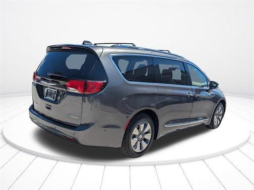2019 Chrysler Pacifica Hybrid Limited