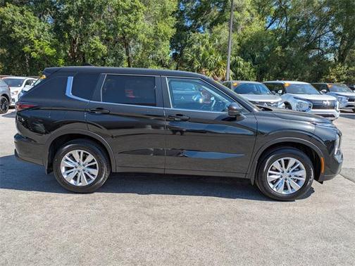 2025 Mitsubishi Outlander ES 2.5 2WD