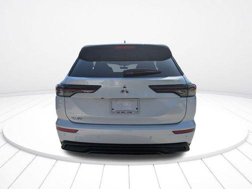 2026 Mitsubishi Outlander ES 2.5 2WD