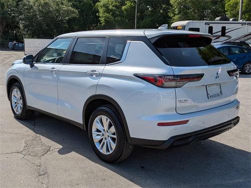 2025 Mitsubishi Outlander ES 2.5 2WD