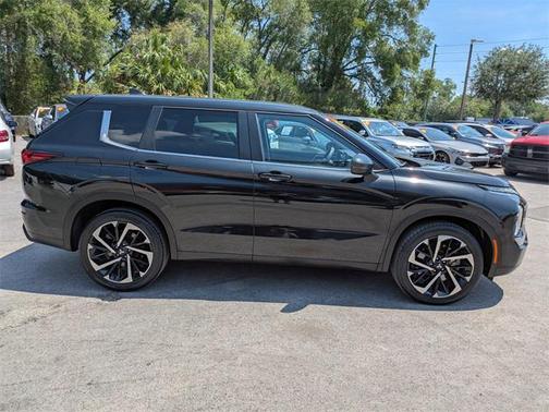 2022 Mitsubishi Outlander ES 2.5 S-AWC