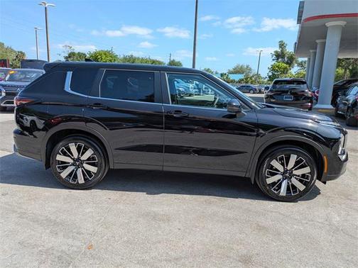 2025 Mitsubishi Outlander SE 2.5 2WD