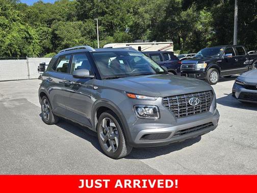 Ecotronic Gray 2025 Hyundai VENUE SEL