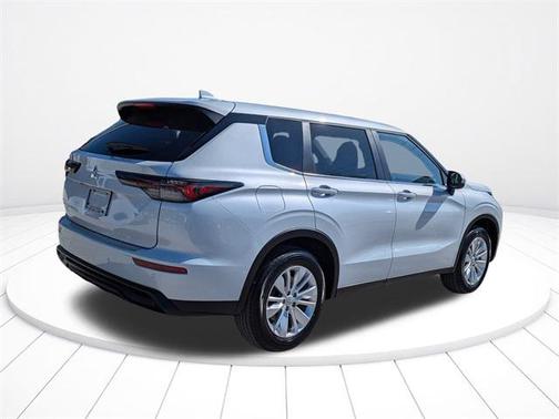 2025 Mitsubishi Outlander ES 2.5 2WD