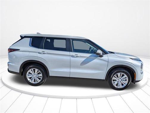 2025 Mitsubishi Outlander ES 2.5 2WD