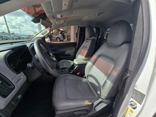 Summit White 2016 Chevrolet Colorado WT