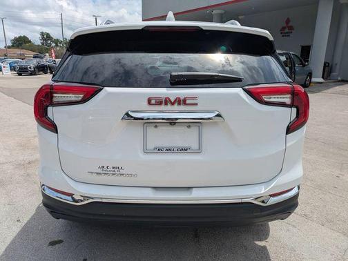 Summit White 2023 GMC Terrain SLT