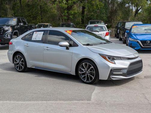 Silver 2022 Toyota Corolla SE