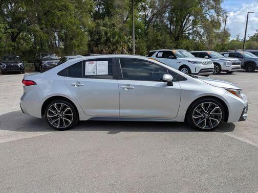 Silver 2022 Toyota Corolla SE
