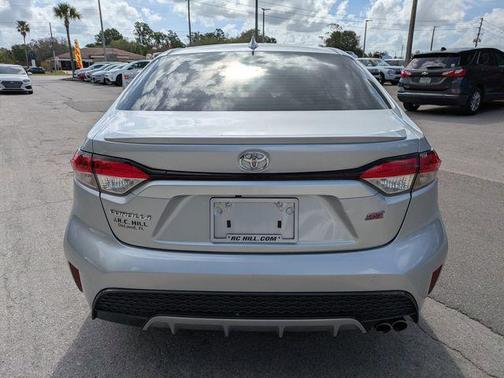 Silver 2022 Toyota Corolla SE