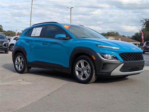 2023 Hyundai KONA SEL