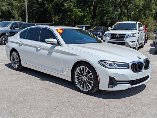 2022 BMW 530 i