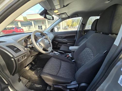 2025 Mitsubishi Outlander Sport 2.0 ES