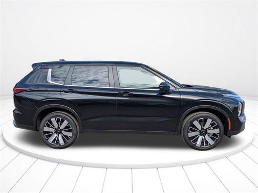 2025 Mitsubishi Outlander SE 2.5 2WD