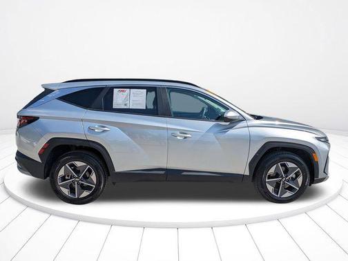 Shimmering Silver 2025 Hyundai TUCSON SEL