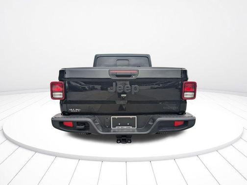 Black Clearcoat 2020 Jeep Gladiator Sport S