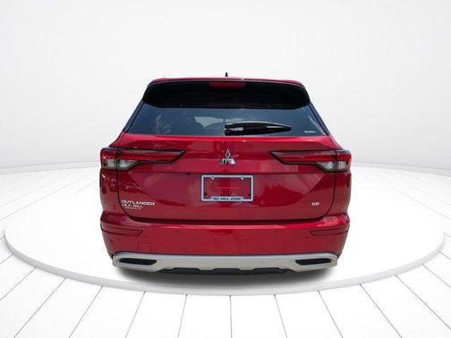 Red Diamond 2023 Mitsubishi Outlander SE S-AWC