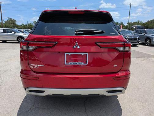 Red Diamond 2023 Mitsubishi Outlander SE S-AWC