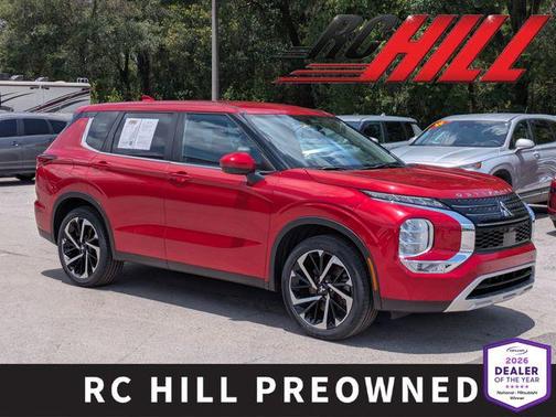 Red Diamond 2023 Mitsubishi Outlander SE S-AWC