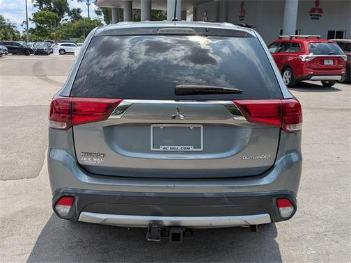 2016 Mitsubishi Outlander ES