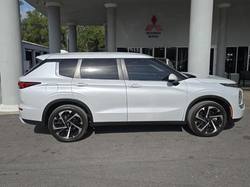 2023 Mitsubishi Outlander SE 2.5 S-AWC
