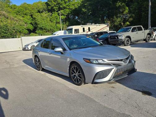 Celestial Silver Metallic 2021 Toyota Camry SE