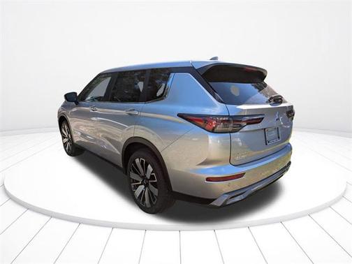 2025 Mitsubishi Outlander SE 2.5 2WD