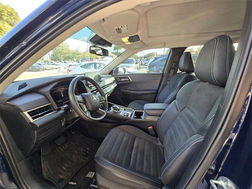 2023 Mitsubishi Outlander SE 2.5 2WD