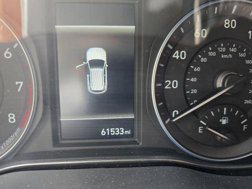 Abyss Black Pearl 2023 Hyundai KONA SE