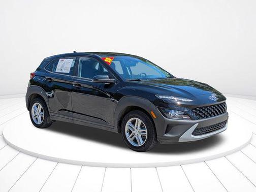 Abyss Black Pearl 2023 Hyundai KONA SE
