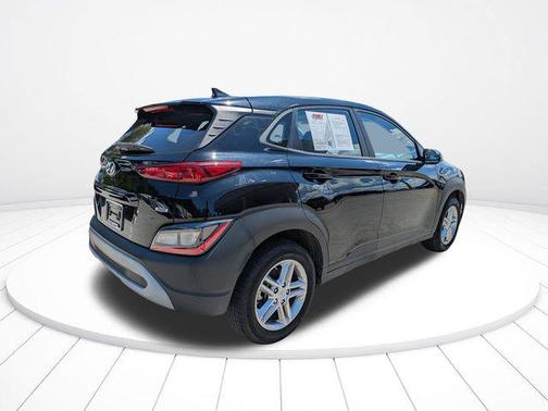 Abyss Black Pearl 2023 Hyundai KONA SE