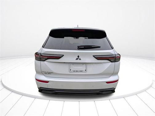 2025 Mitsubishi Outlander ES 2.5 2WD