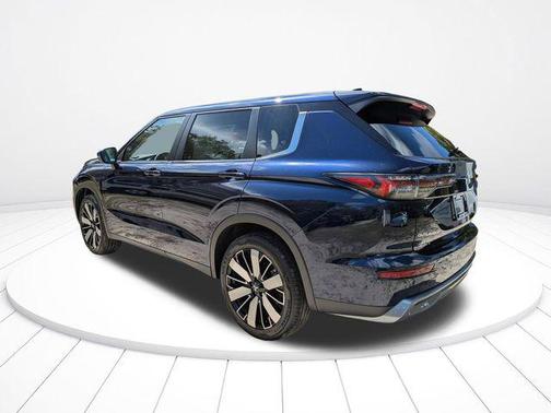 Cosmic Blue Metallic 2026 Mitsubishi Outlander SE 1.5T 2WD