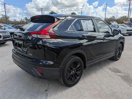 2022 Mitsubishi Eclipse Cross LE