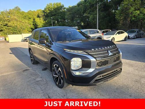 Black Diamond 2022 Mitsubishi Outlander ES