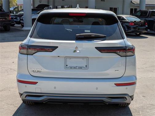 2025 Mitsubishi Outlander SE 2.5 2WD