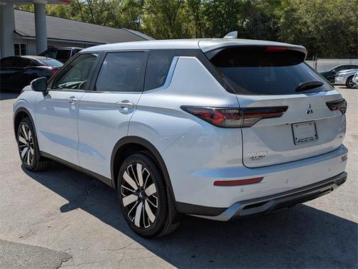 2025 Mitsubishi Outlander SE 2.5 2WD