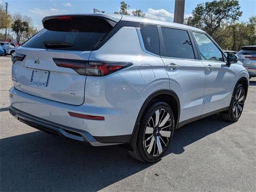 2025 Mitsubishi Outlander SE 2.5 2WD