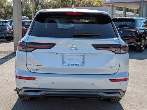 2025 Mitsubishi Outlander SE 2.5 2WD