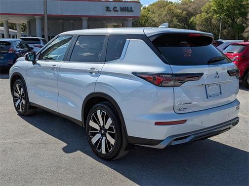 2025 Mitsubishi Outlander SE 2.5 2WD
