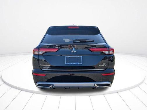 2025 Mitsubishi Outlander PHEV SEL