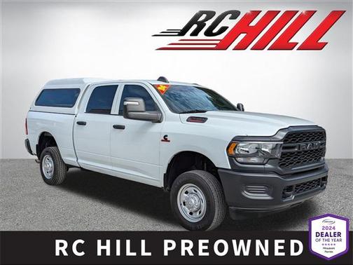 2024 RAM 2500 Tradesman Crew Cab 4x4 6'4' Box