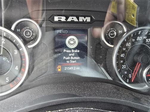 2024 RAM 2500 Tradesman Crew Cab 4x4 6'4' Box