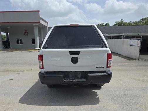 2024 RAM 2500 Tradesman Crew Cab 4x4 6'4' Box