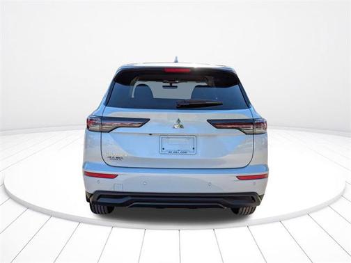 2025 Mitsubishi Outlander ES 2.5 2WD