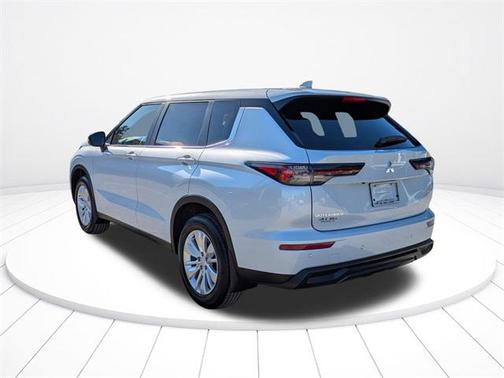 2025 Mitsubishi Outlander ES 2.5 2WD