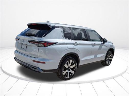 2025 Mitsubishi Outlander SE 2.5 2WD