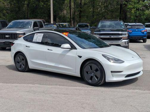 Pearl White Multi-Coat 2021 Tesla Model 3 Standard Range Plus